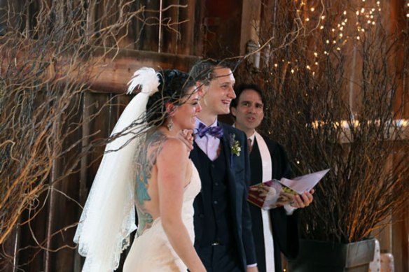 I'd say they're a happy couple.